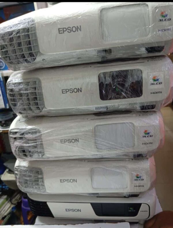 REFURBISHED EPSON EB-X27 PROJECTOR - Image 2